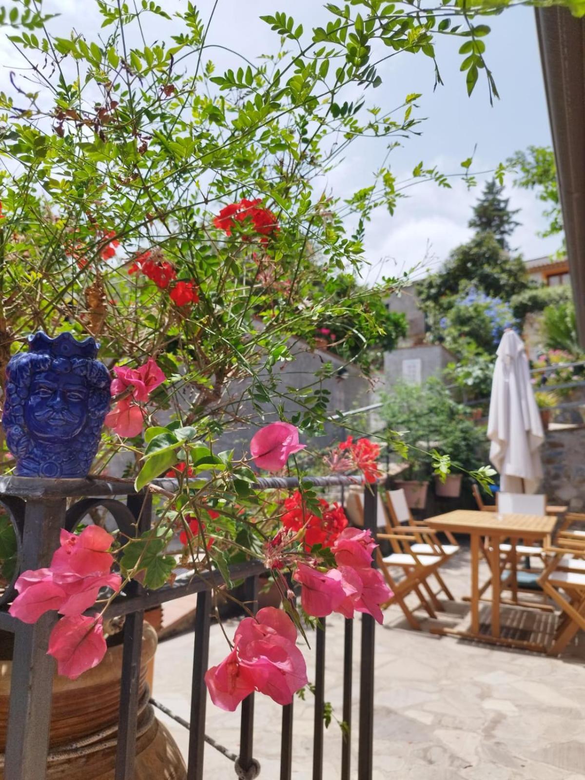 Borgo San Francesco Otel Gioiosa Marea Dış mekan fotoğraf